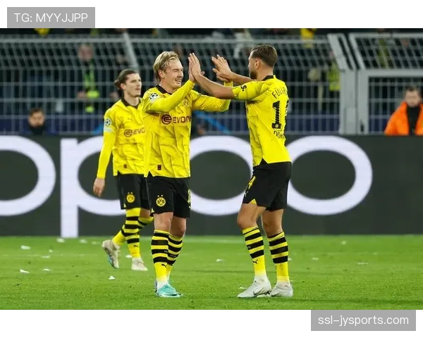 实时：多特蒙德半场0-2落后莱比锡，泰尔齐奇中场紧急变阵4231